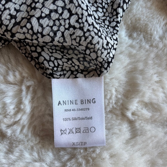 ANINE BING Abigail Tie Neck Silk Blouse In Black And White - Picture 6 of 6